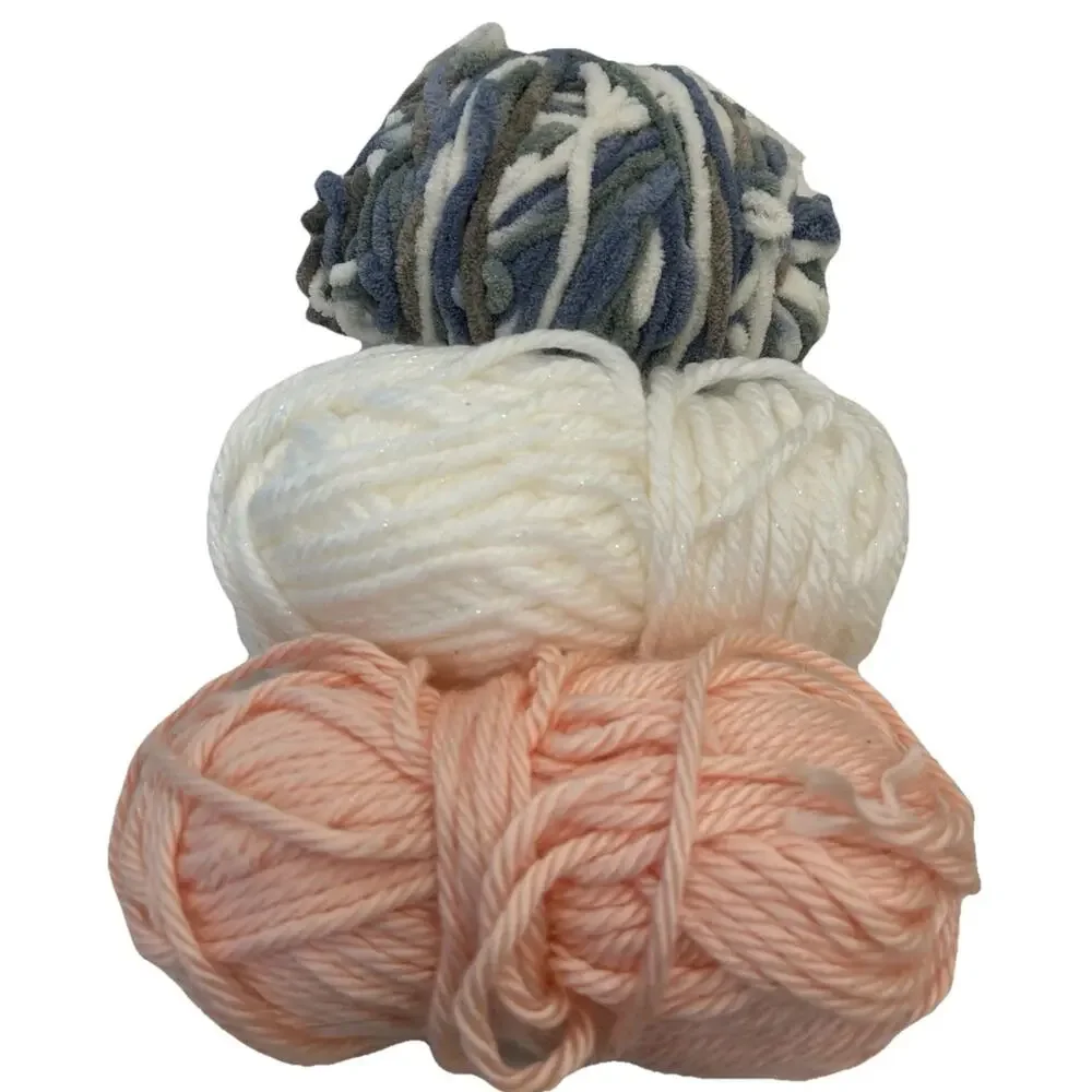 Mixed‎ Lot of 3 Super Bulky Yarn Bernat Baby Blanket 16oz White Blue Peach Vtg